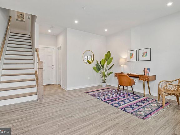 4th image of 2510 Emerald Branch Dr