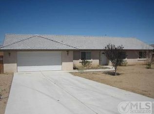 16041 Carlisle Rd, Apple Valley, CA 92307