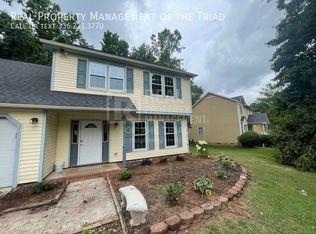 2207 Branderwood Dr, Greensboro, NC 27407