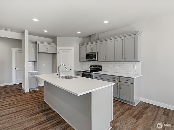 5th image of 12902 Yakima Avenue S