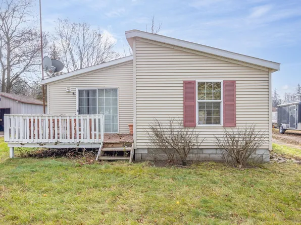 5088 Bertshire Dr, Mount Pleasant, MI 48858
