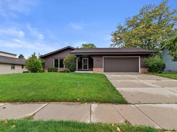 9775 South Shepard Hills DRIVE, Oak Creek, WI 53154