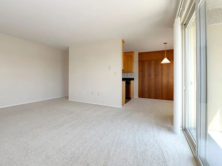 6401 24th Ave NW — Photo 4