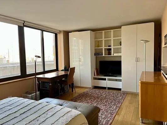 161 West 61st Street #16D in Lincoln Square, Manhattan