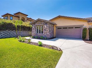 2104 Sea Ridge Dr, Signal Hill, CA 90755
