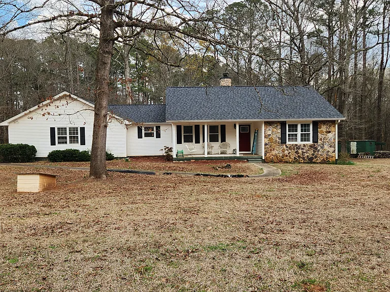 109 Buckingham Dr — Photo 2