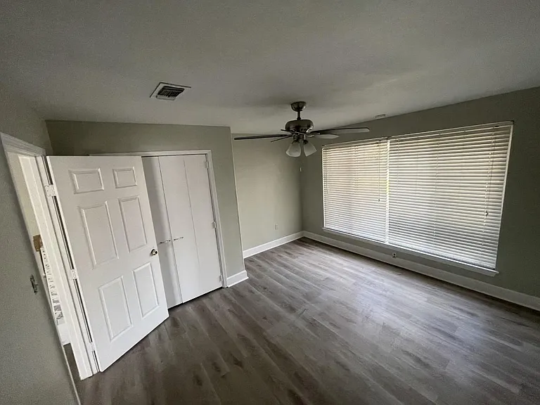 6865 Saint Francis Ave — Photo 13