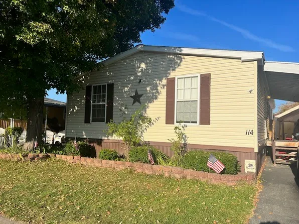 114 Conesus Pl, Manchester, NY 14504