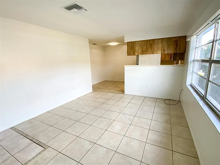 6036 Chesham Dr #5 — Photo 7