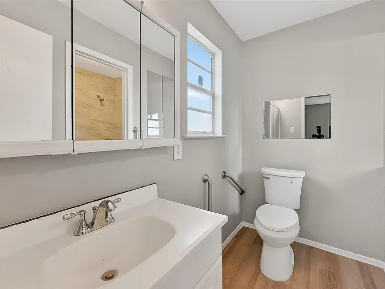 2446 Mayview Dr — Photo 29