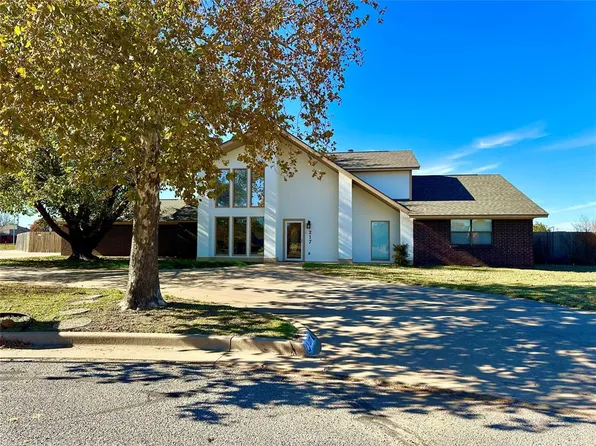 217 Pheasant Cir, Altus, OK 73521