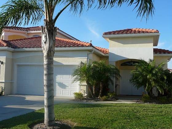 1st image of 568 Casa Bella Dr