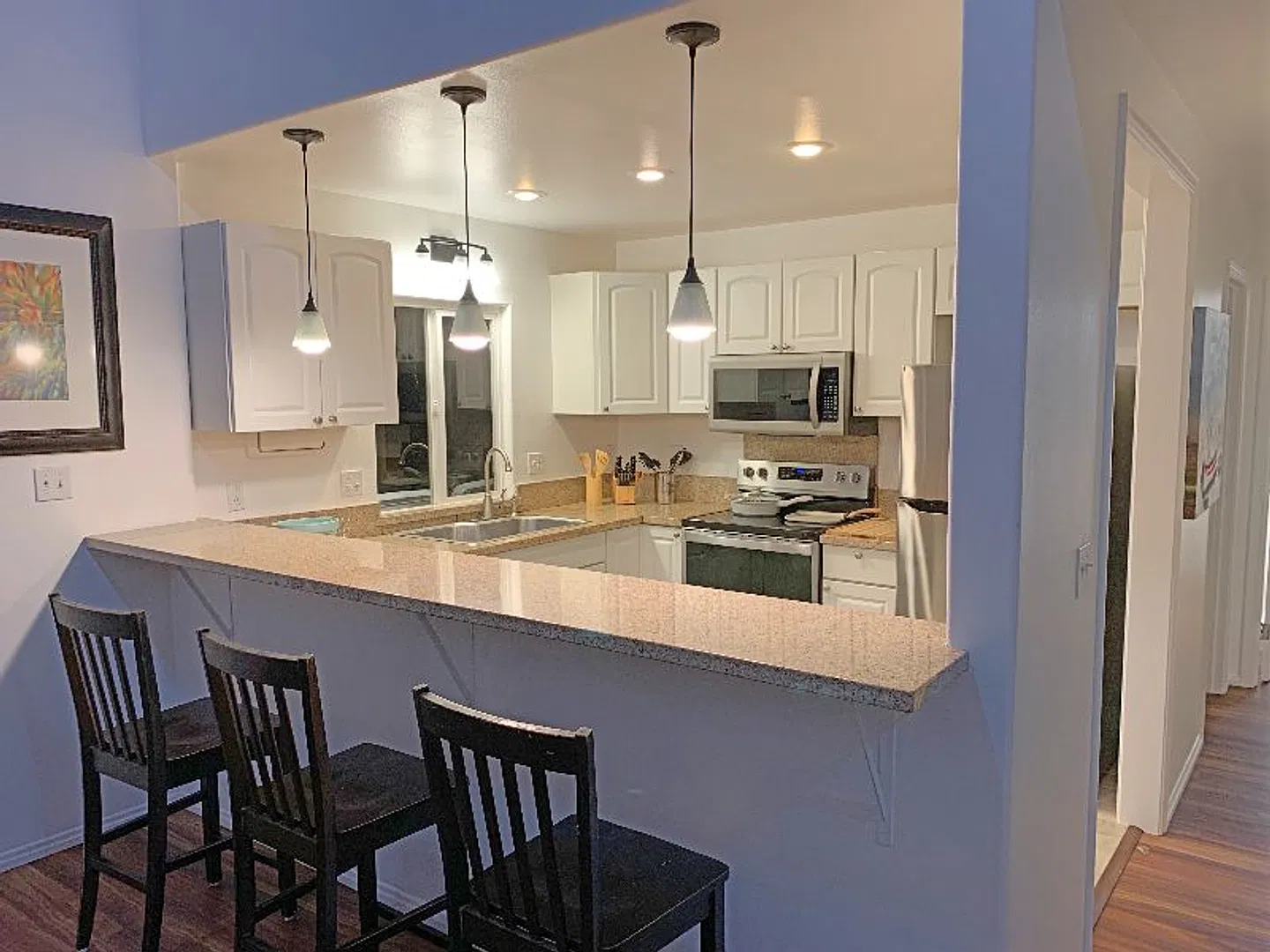 Beautiful Oceanfront 3 Bedroom Unit on Kaloli Point — Photo 1