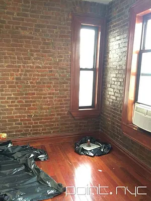 Rented by Point NYC | media 19