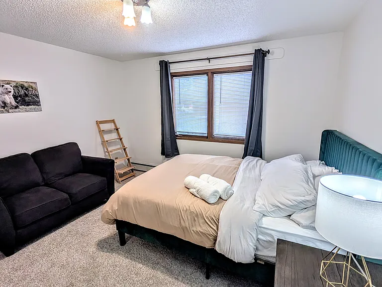 1401 Cordova St #4 — Photo 12