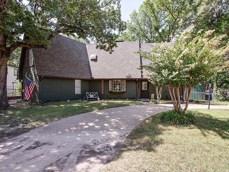 137 Oak Haven Dr — Photo 32