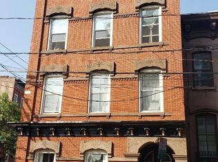 216 10th St APT 1, Hoboken, NJ 07030