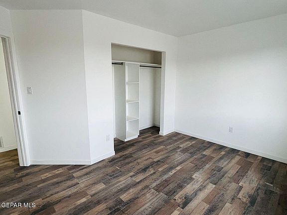 3rd image of 530 S Yarbrough Dr APT 2