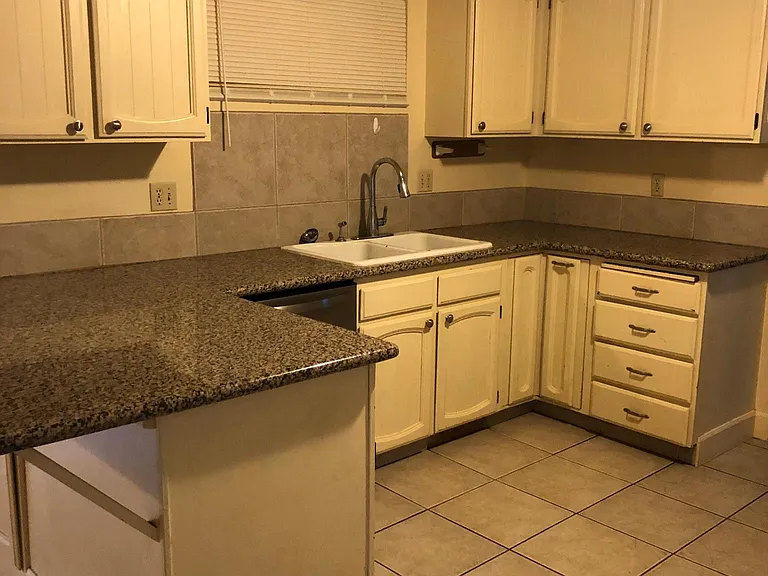 3889 Rio Vista Way — Photo 5