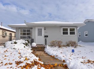 2031 Wustum Ave, Racine, WI 53404