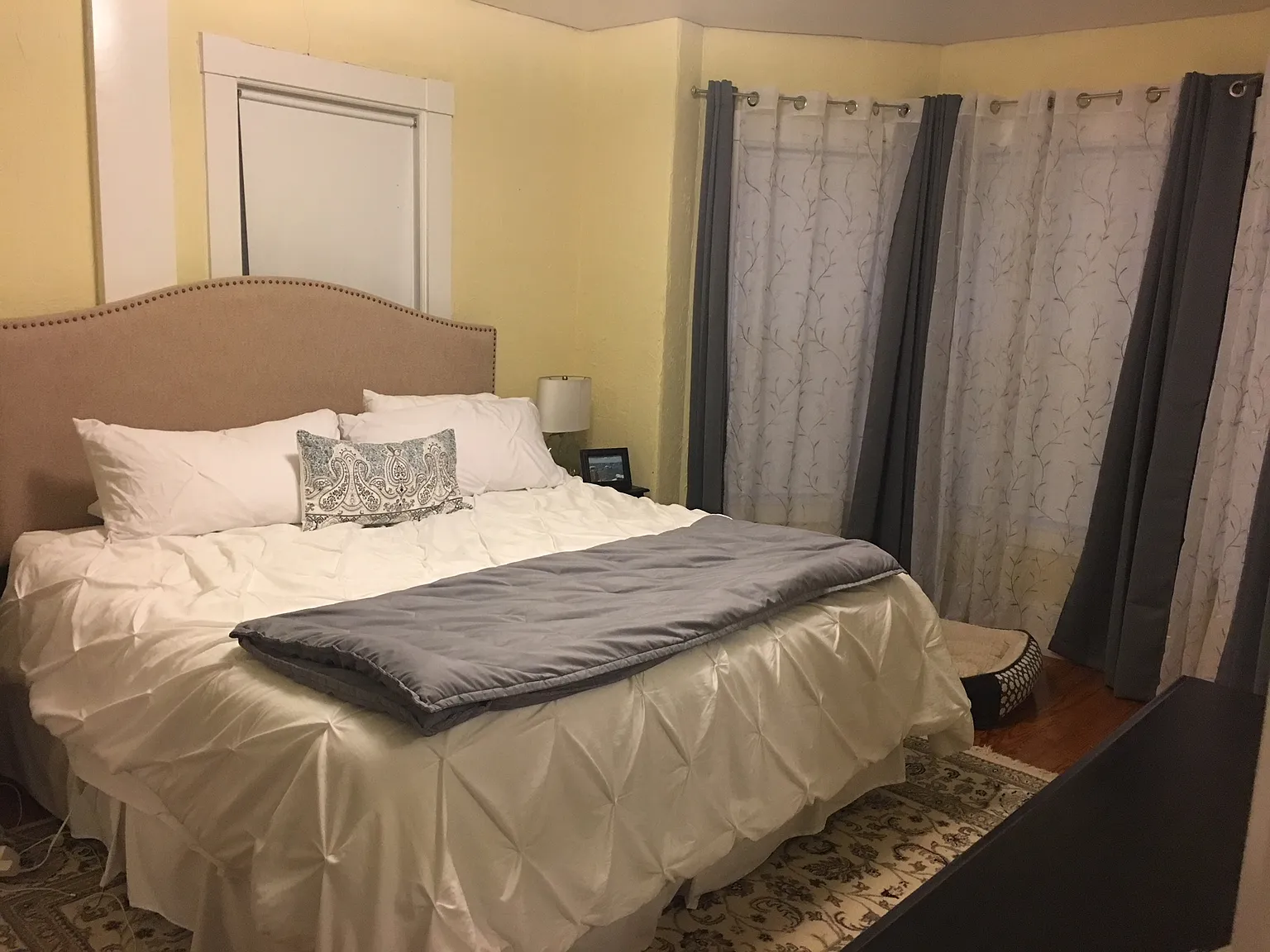 1 bed, 900 sqft, $2,100 — Photo 2