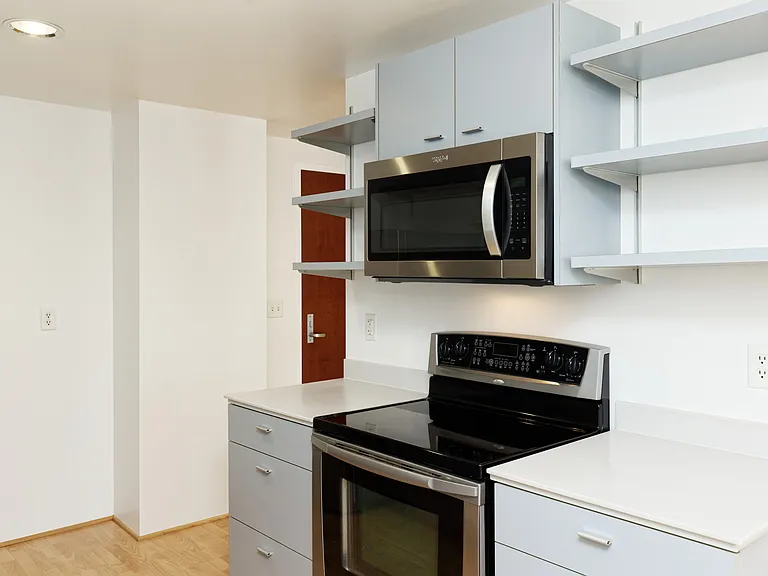 1201 Pine St #306 — Photo 11