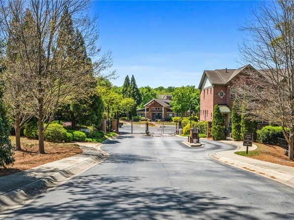 1233 Ashford Creek Park NE, Atlanta, GA 30319