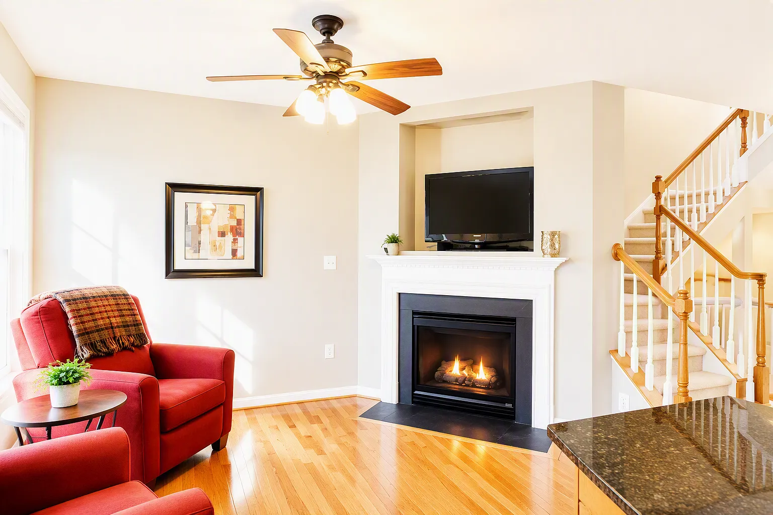 3 bed, 2160 sqft, $3,200 — Photo 4