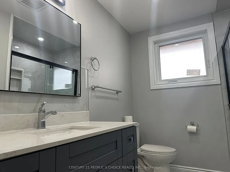 7490 Middleshire Dr — Photo 41