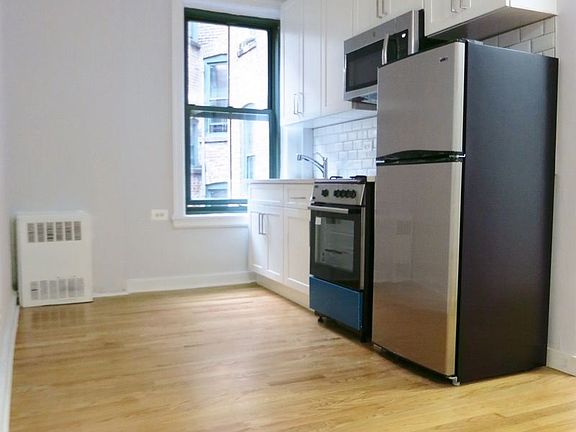 5th image of 535 E 78th St APT 5A