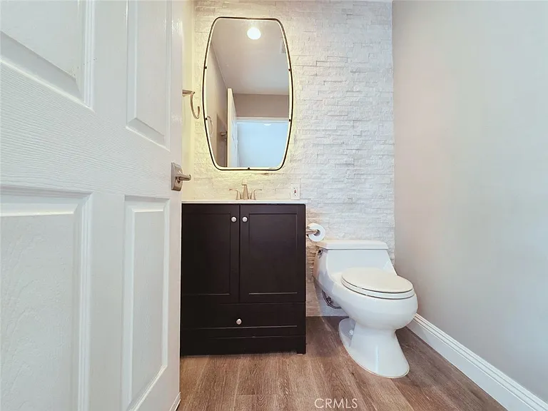 1154 N Sycamore Ave #7 — Photo 8