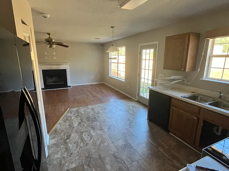 403 Tripmont Ct — Photo 8
