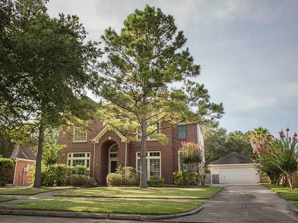 133 S Laguna Pointe Dr, League City, TX 77573