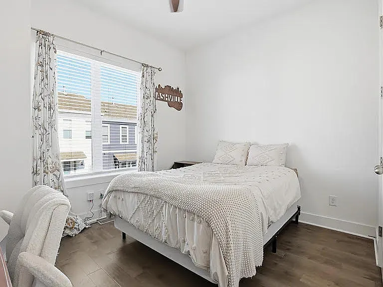 700 James Ave #15 — Photo 10