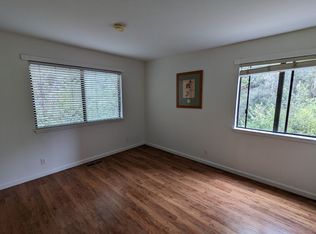 6401 Zinn Dr #4, Oakland, CA 94611