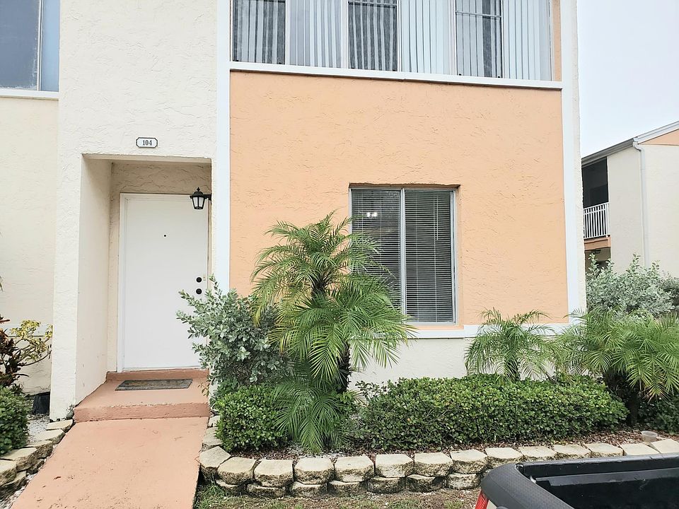 1st image of 9950 5th St N APT 104