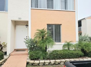 9950 5th St N APT 104, Saint Petersburg, FL 33702
