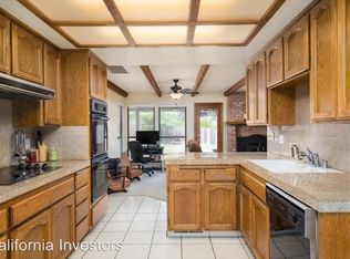 100 Llewellyn Ct, Folsom, CA
