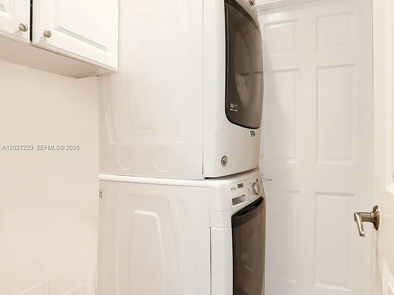 873 Sand Creek Cir — Photo 24