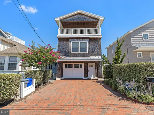 115 E 28th St, Ship Bottom, NJ 08008