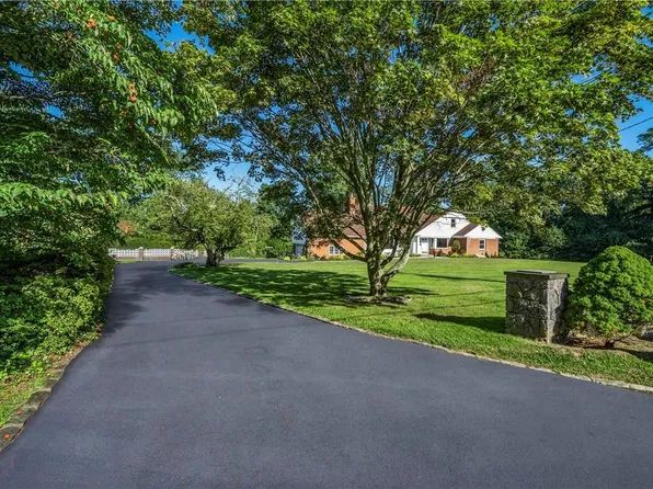 20 Topland Road, Hartsdale, NY 10530