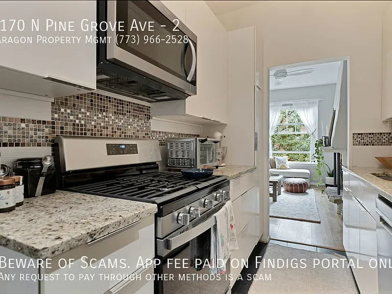 3170 N Pine Grove Ave #2 — Photo 7
