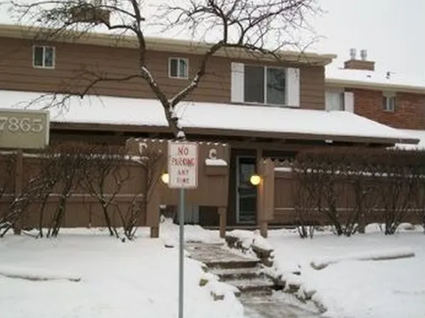 7865 N 60th St #12, Milwaukee, WI 53223