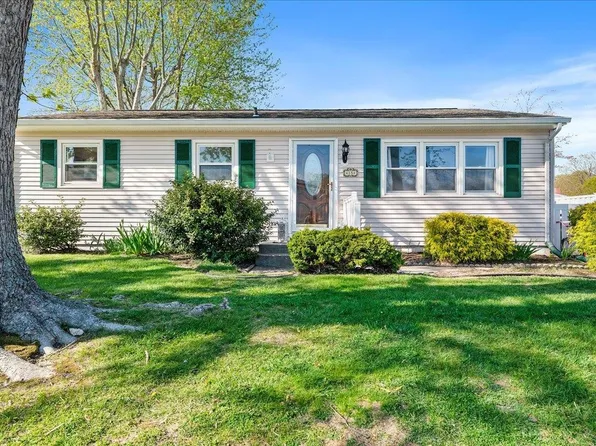 15 Harmony Ln N, Cape May, NJ 08204