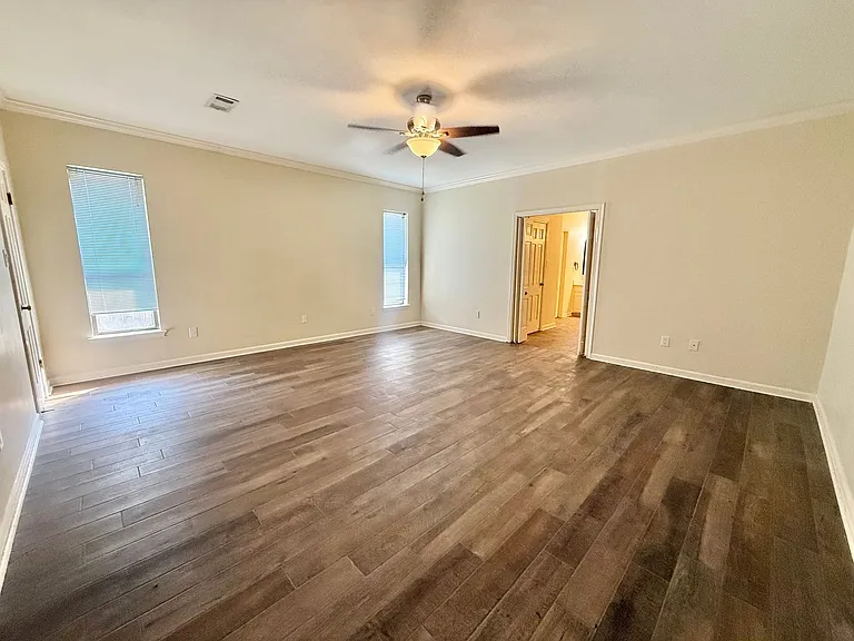621 W Woodruff Dr — Photo 12