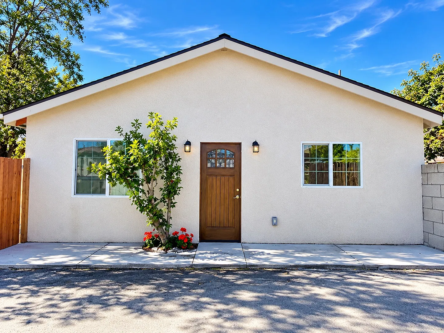 2 bed, 1000 sqft, $3,500 — Photo 1