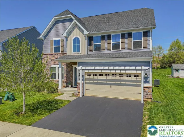 2584 Raya Way, Easton, PA 18045