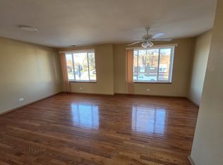 9304 S Paxton Ave #2, Chicago, IL 60617