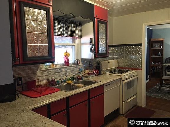 4th image of 2401 E C St