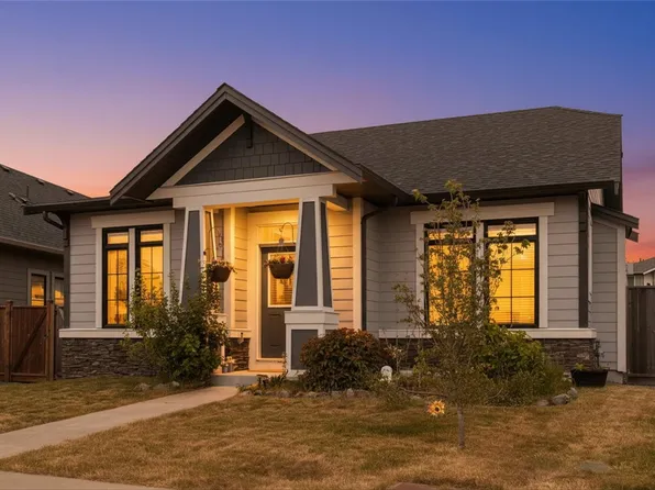 3334 Trumpeter St, Colwood, BC V9C 0P9